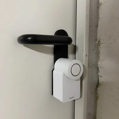 Miếng đệm lắp khóa Nuki GO cho cửa Hörmann (Adapter in 3D)