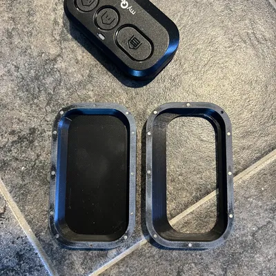 Giá treo tường cho điều khiển cửa cuốn myQ Model L993M