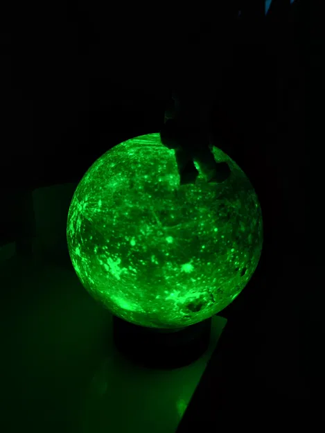 Đèn ngủ phi hành gia ngồi trên mặt trăng trang trí 3D ấn tượng - Image 4