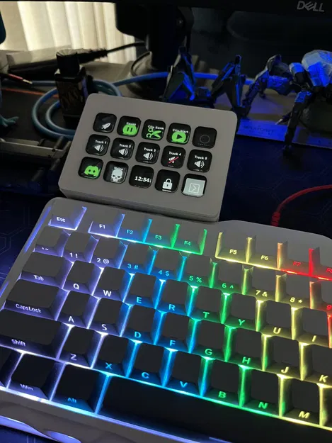 Đế kê Stream Deck Mk2 - Image 1