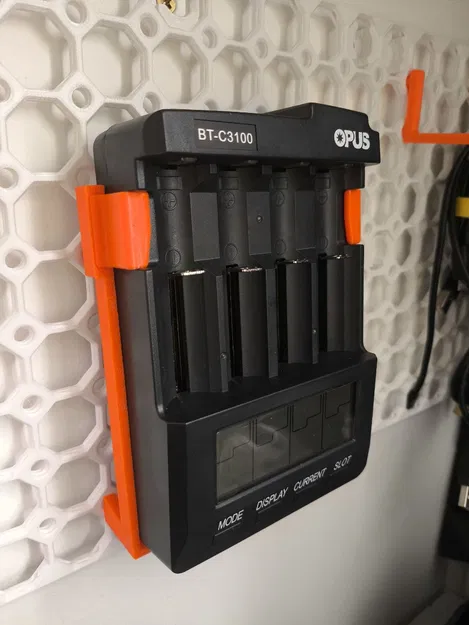 Giá đỡ nghiêng Opus BT-C3100 – Phiên bản Multiboard và bắt ốc - Image 1