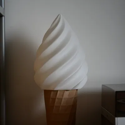 Đèn ngủ hình kem ốc quế (Icecream lamp)