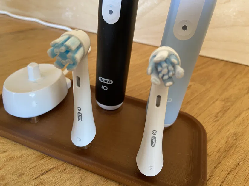 Đế để bàn chải điện Oral-B iO cho 2 máy và sạc - Image 1