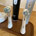 Đế để bàn chải điện Oral-B iO cho 2 máy và sạc - Thumbnail 1