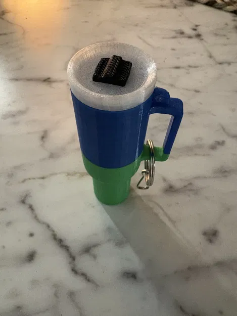 Móc khóa đựng son dưỡng kiểu Yeti xinh xắn (Small ChapStick Holder) - Image 2