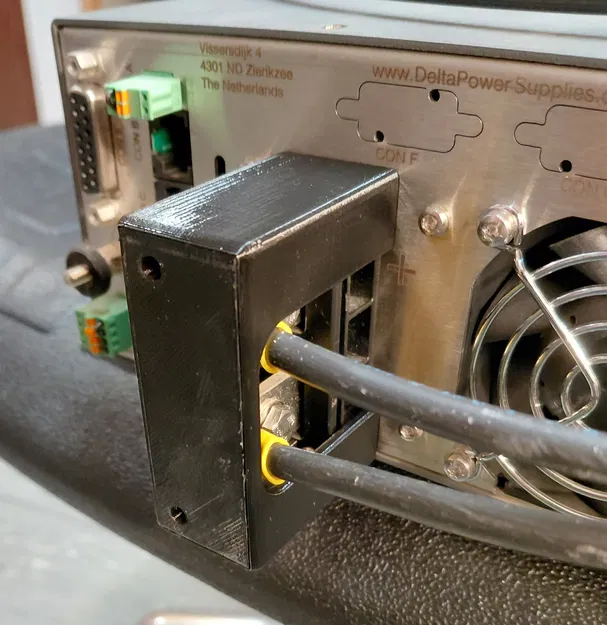 Nắp che bảo vệ đầu ra cho bộ nguồn Delta Electronika SM400 - Image 1