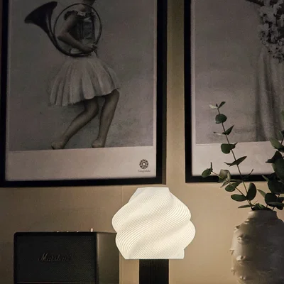 Đèn ngủ thiết kế xoắn ốc (The Swirl Lamp) in 3D độc đáo