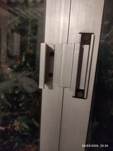 Khóa cửa sổ lùa dạng kẹp - Sliding window lock - Image 2