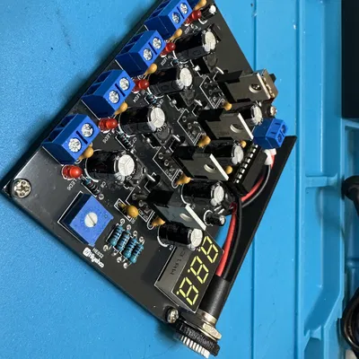 Khung gắn nguồn LM2596