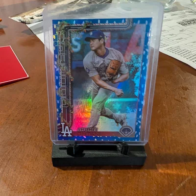 Giá Đỡ Thẻ Bài Thể Thao (Sports Cards Stand)