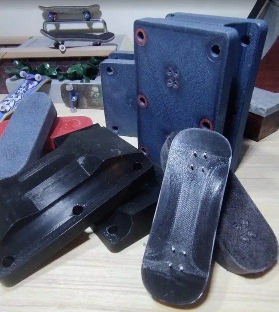 MOLD F.O.R.G.E. | Khuôn & Công cụ tạo hình ván trượt tay (fingerboard) - Image 1