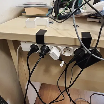 Giá treo ổ cắm điện cho bàn làm việc (không cần khoan vít)