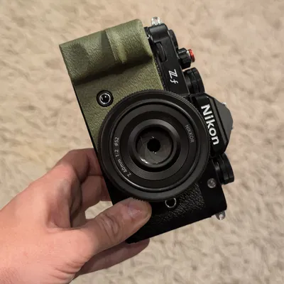 Tay cầm nâng cao cho máy ảnh Nikon Zf