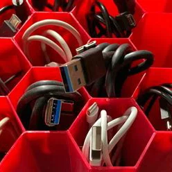 Khay đựng dây cáp, phụ kiện tổ chức bàn làm việc thông minh 3D