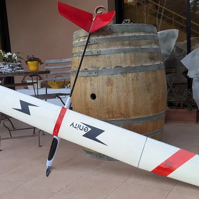 Zenity: Hướng dẫn tự chế tạo tàu lượn RC 2.5m từ A-Z