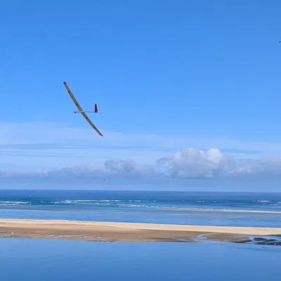 Zenity: Hướng dẫn tự chế tạo tàu lượn RC 2.5m từ A-Z