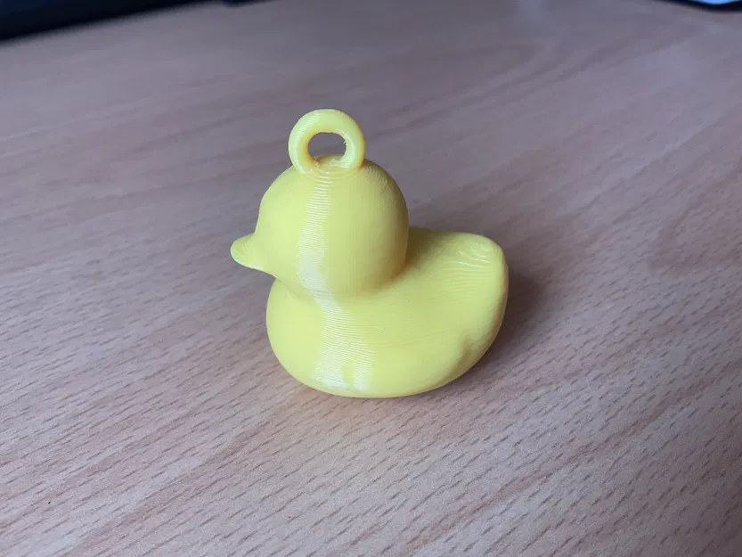 Móc khóa hình chú vịt vàng dễ thương in 3D - Image 1