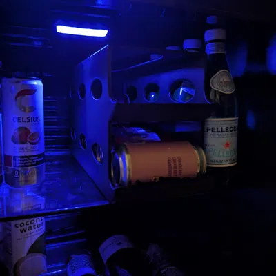 Khay Đựng 11 Lon Nước Và 1 Chai Rượu Vang Cho Tủ Lạnh