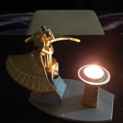 Chân đế nến Goa'uld với tượng thần Horus - Mô hình trang trí 3D độc đáo