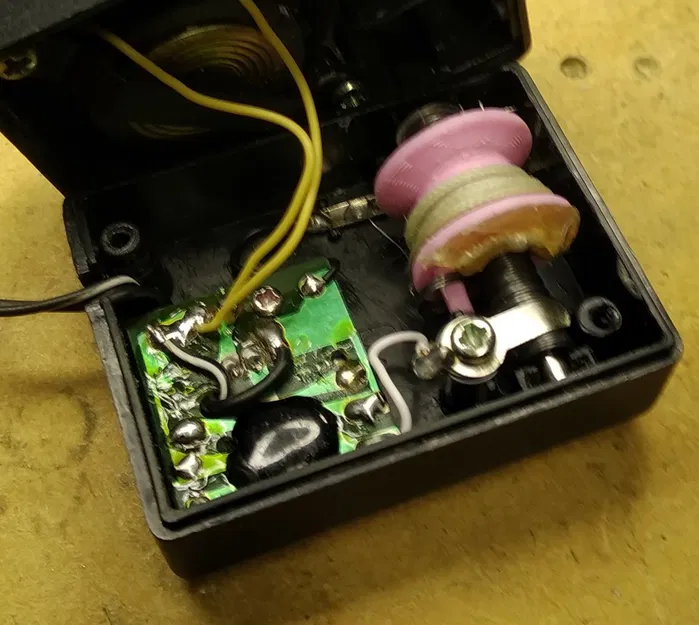 Linh kiện nhựa thay thế cho cơ chế hộp âm thanh của búp bê Woody - Image 1