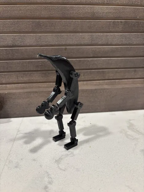 Mô hình trái chuối cử động linh hoạt (Articulated Poseable Banana) - Image 1