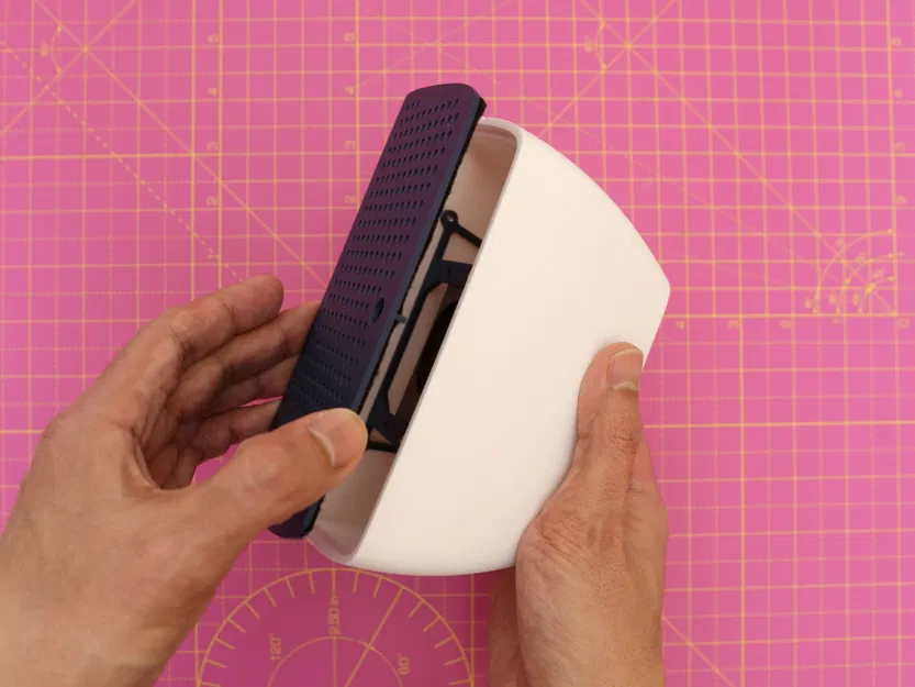 Loa Bluetooth lấy cảm hứng từ Severance - Image 9