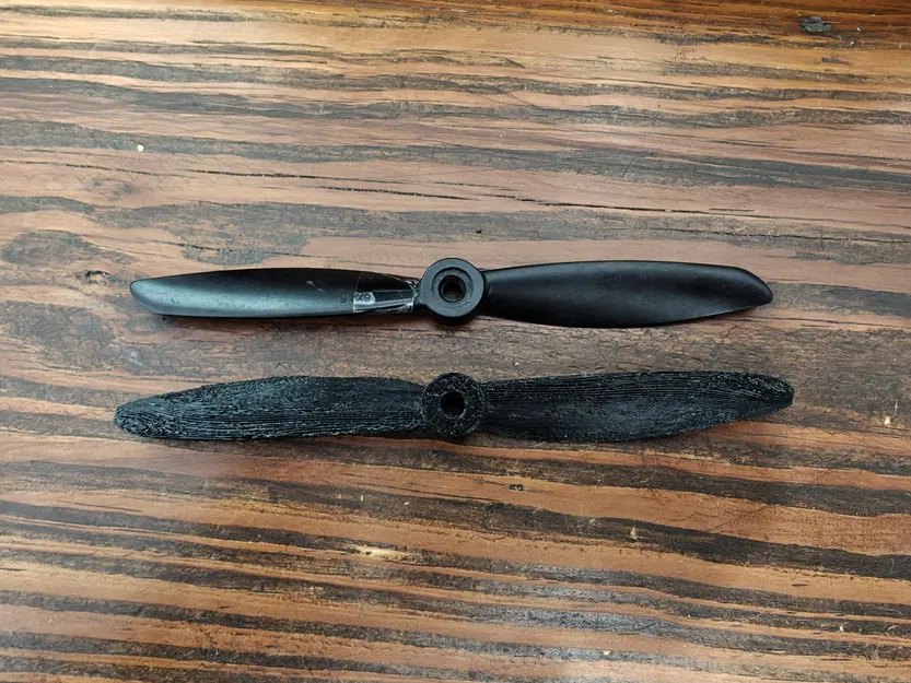 Cánh quạt 6x4.5 (6x4.5 propeller) - Image 1