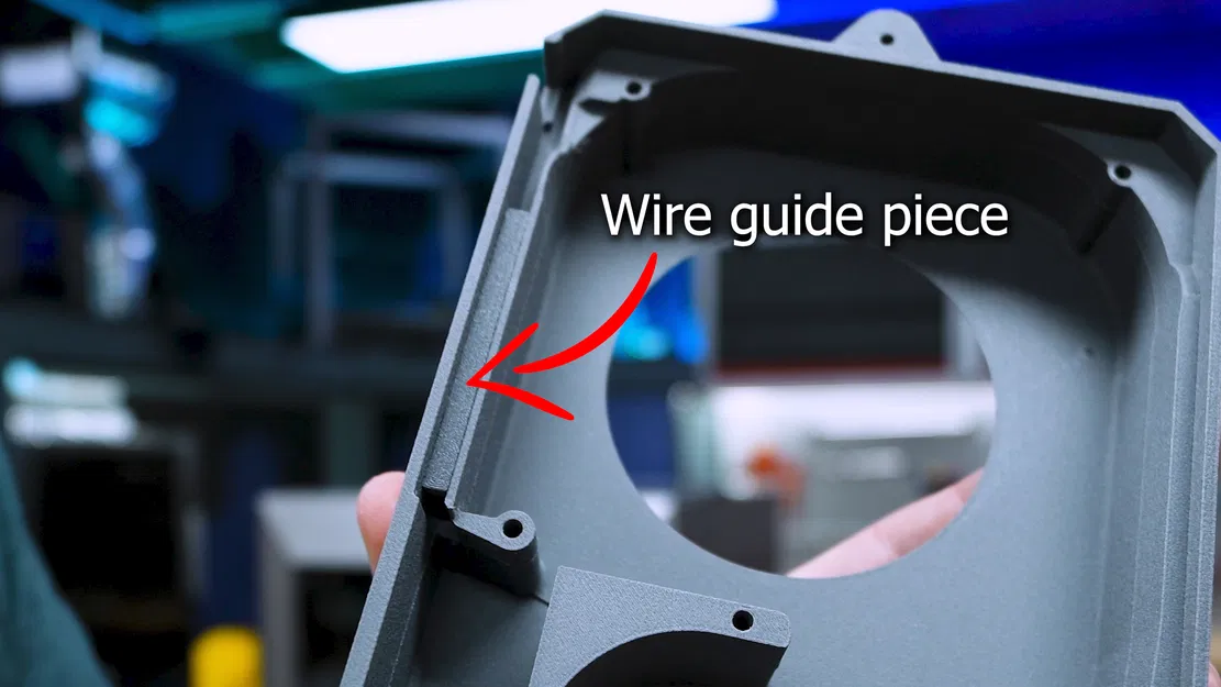 Thay thế vỏ bộ phận sưởi buồng in Qidi Plus 4 - Image 3