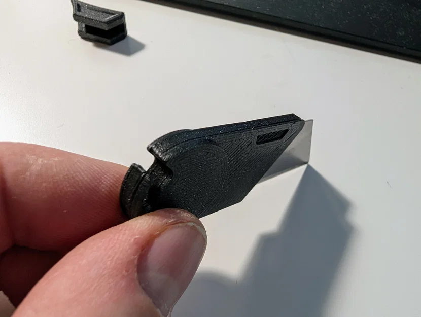 Dao đa năng uTILITY knife gập gọn - Image 10