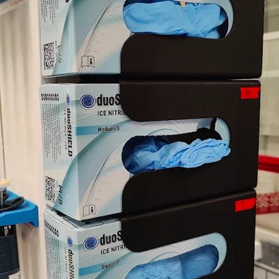 Giá treo hộp găng tay y tế duoShield - Mẫu in 3D tối ưu không gian
