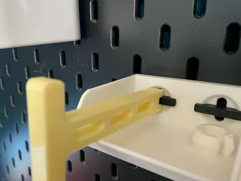 Dụng cụ hỗ trợ khóa T-Clip cho bảng IKEA Skadis - Image 1