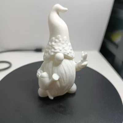 Mô hình 3D chú lùn (Gnome) giữ vườn trang trí cực dễ thương