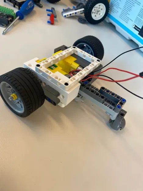 Ngàm gắn động cơ DC TT và đầu chuyển trục tương thích Lego - Image 1