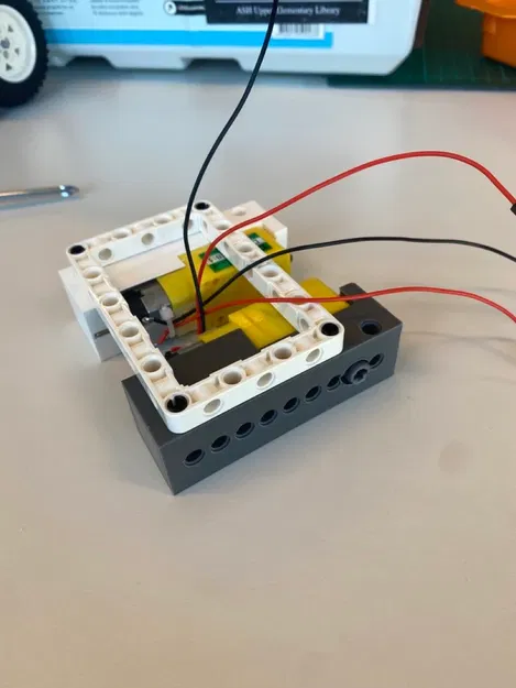 Ngàm gắn động cơ DC TT và đầu chuyển trục tương thích Lego - Image 3