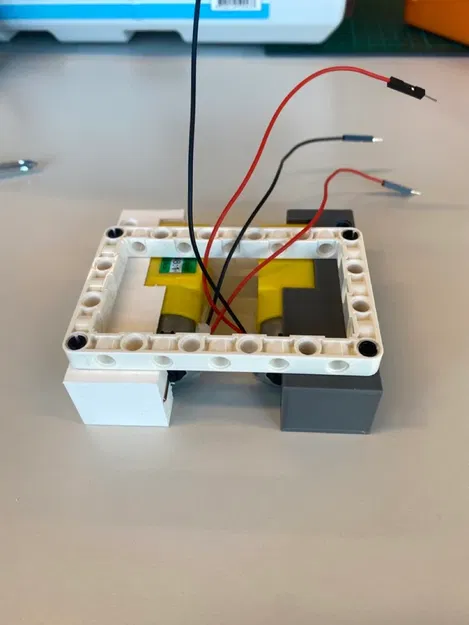 Ngàm gắn động cơ DC TT và đầu chuyển trục tương thích Lego - Image 4