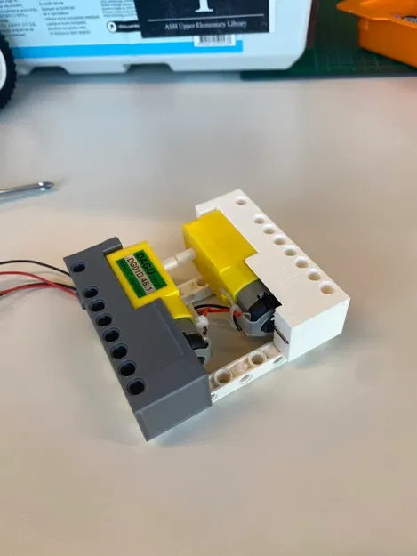 Ngàm gắn động cơ DC TT và đầu chuyển trục tương thích Lego - Image 5