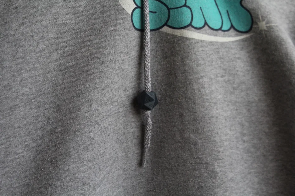 Hạt trang trí hình xúc xắc D20 (D20 Bead) cực chất cho dây áo và giày - Image 2