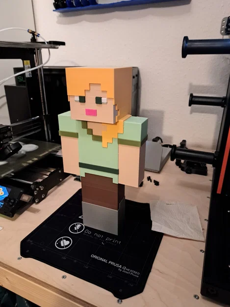 Mô hình Minecraft Alex đa sắc màu - Image 1