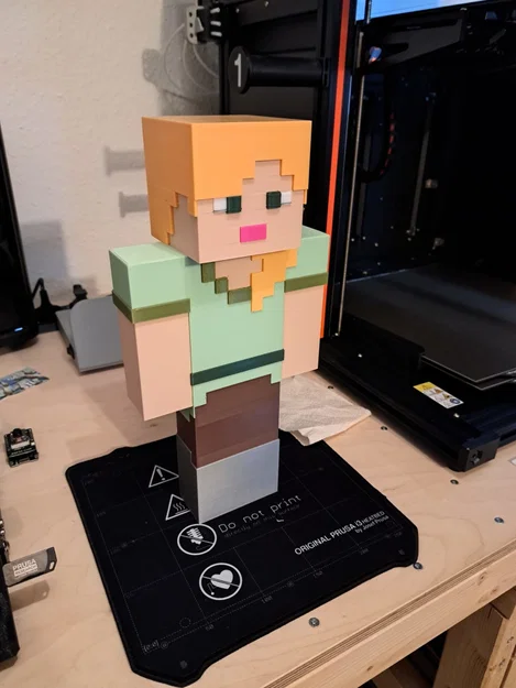 Mô hình Minecraft Alex đa sắc màu - Image 2