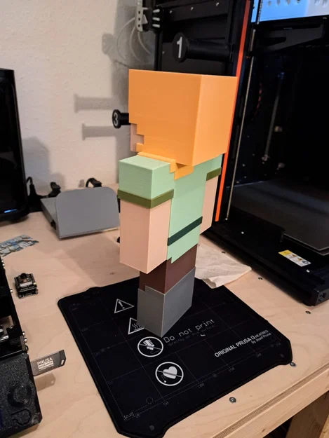 Mô hình Minecraft Alex đa sắc màu - Image 3