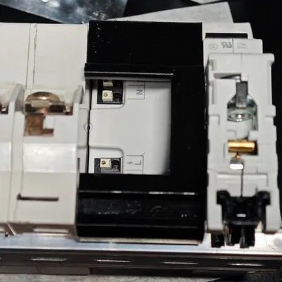 DIN-Rail Adapter cho bộ điều khiển âm tường Homematic IP (HMIP-FSM/FROLL/FBL...)