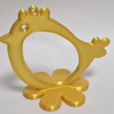 Mô hình chú gà con đựng trứng Kinder Surprise