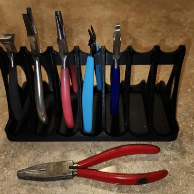 Kệ Để Kìm 3D (Pliers Rack) - Giải Pháp Sắp Xếp Bàn Làm Việc Gọn Gàng