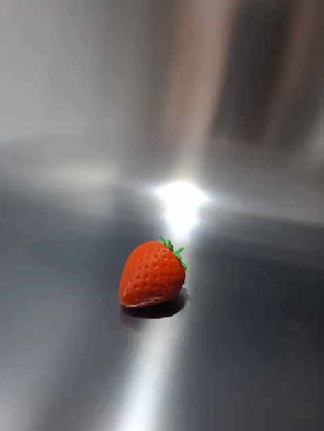 Mô hình quả dâu tây 3D có nam châm trang trí tủ lạnh độc đáo - Image 1