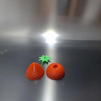 Mô hình quả dâu tây 3D có nam châm trang trí tủ lạnh độc đáo