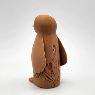 Mô hình Totem chim cánh cụt phong cách gỗ