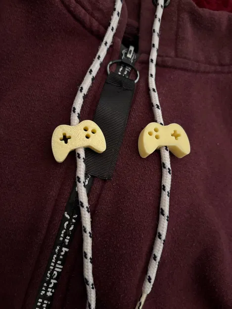 Hạt Xỏ Dây Áo Hoodie Hình Tay Cầm Chơi Game - Image 1