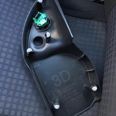 Chốt ốp nội thất cho xe Opel Corsa C