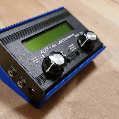 Ốp và chân đế cho QRP Labs QMX