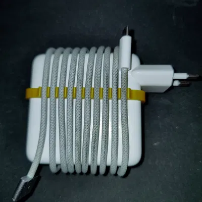 Phụ kiện quấn gọn dây sạc Macbook 67W in 3D